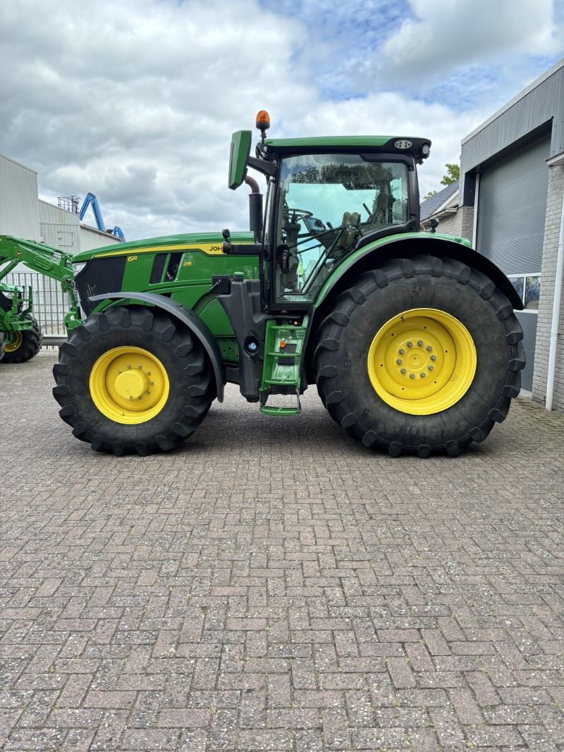 John Deere 6R215 – 2024 – 2460 uur – zeer complete uitvoering
