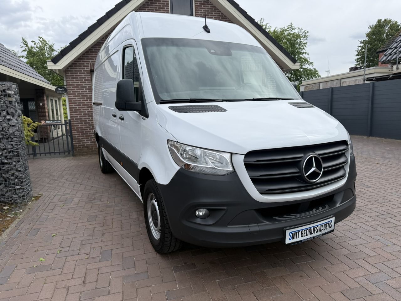Mercedes Sprinter service bus bedrijfswagen inrichting trekhaak