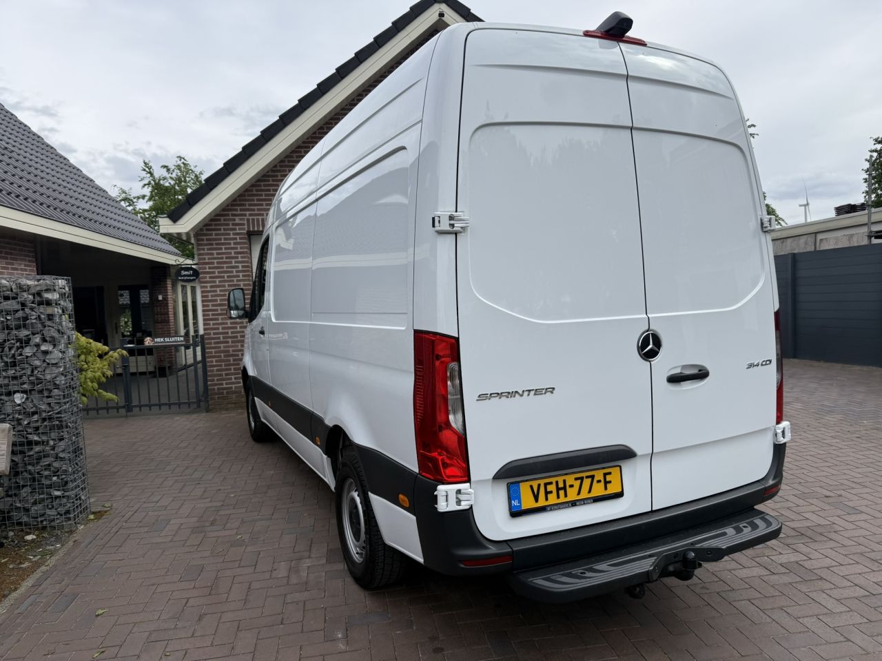 Mercedes Sprinter service bus bedrijfswagen inrichting trekhaak