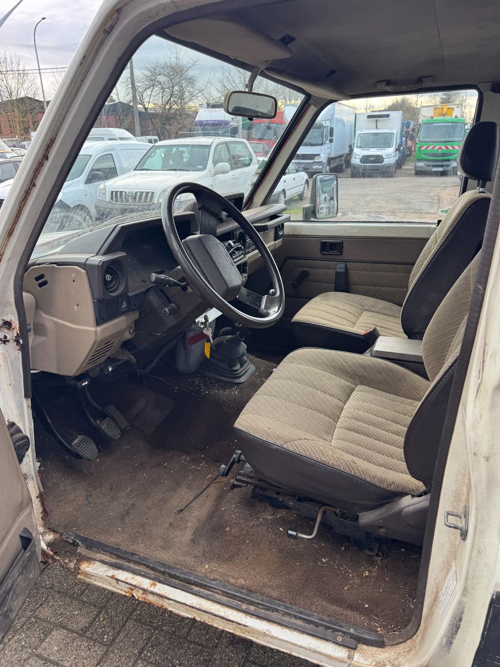 Toyota Land Cruiser **J70-DIESEL**