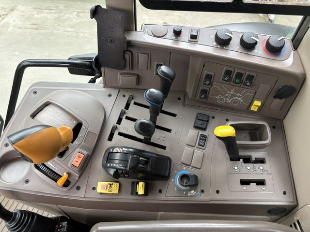 John deere 6120M
