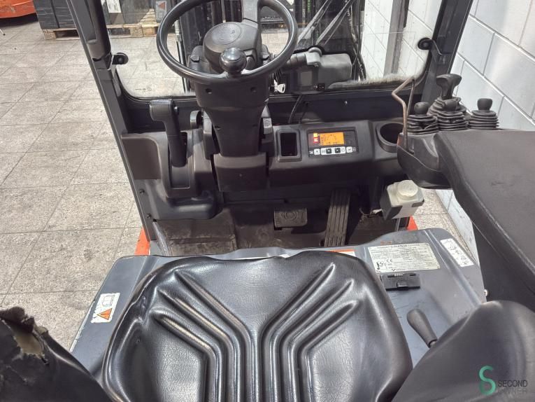 Heftrucks Elektrisch Toyota 8 FBET 20 2012