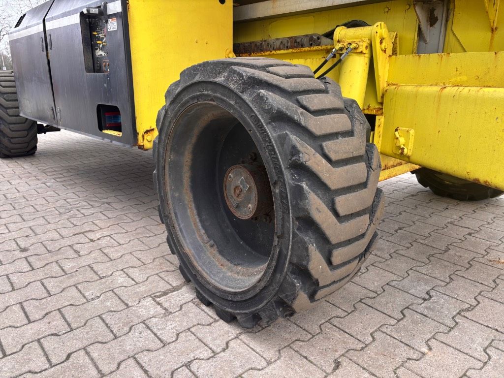 MEC Titan Boom 40 S