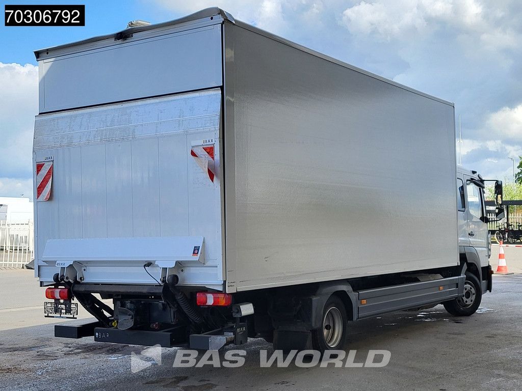 Mercedes Atego 821 4X2 8tonner Automatic crewcab 6 seats 1000kg Ladebordwand Euro 6