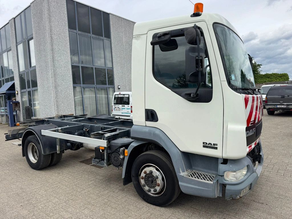 DAF LF 45 **BELGIAN TRUCK-FULL STEEL**