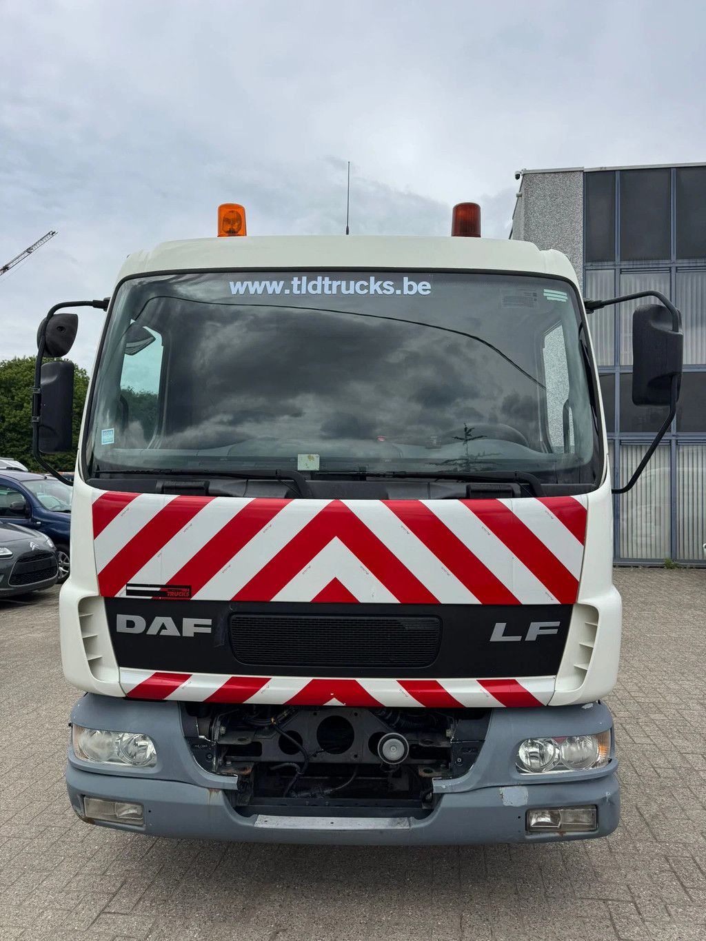 DAF LF 45 **BELGIAN TRUCK-FULL STEEL**