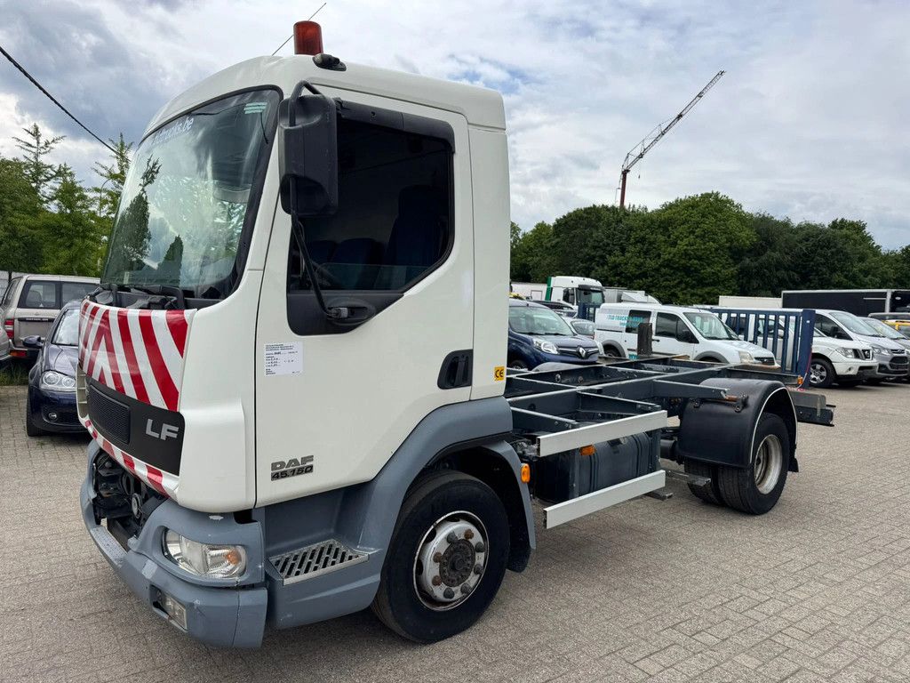 DAF LF 45 **BELGIAN TRUCK-FULL STEEL**