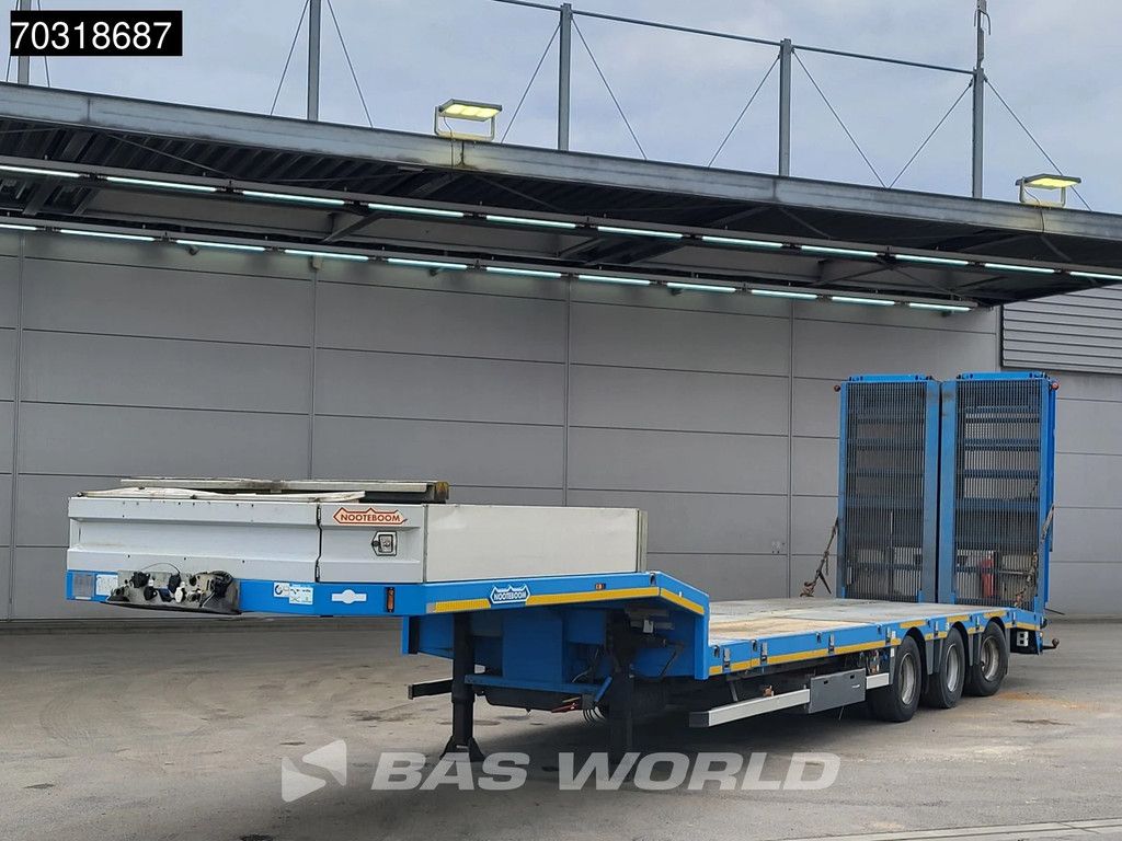 Nooteboom OSDS-48-03V Extendable 600cm Steering Axle Ramps Winch