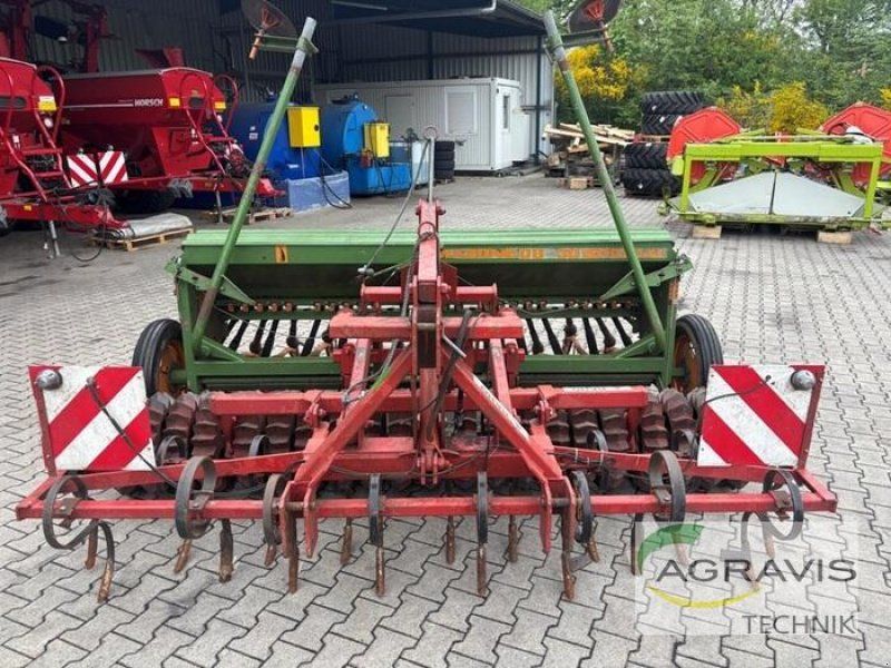 Amazone D8-30 SPECIAL + Grubber