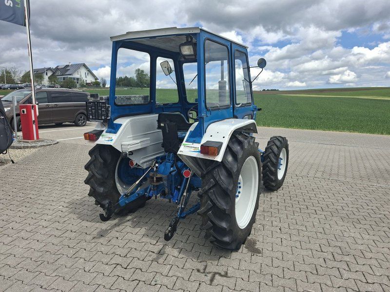 Ford 2600