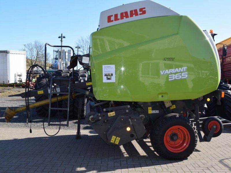 Claas Variant 365 RC