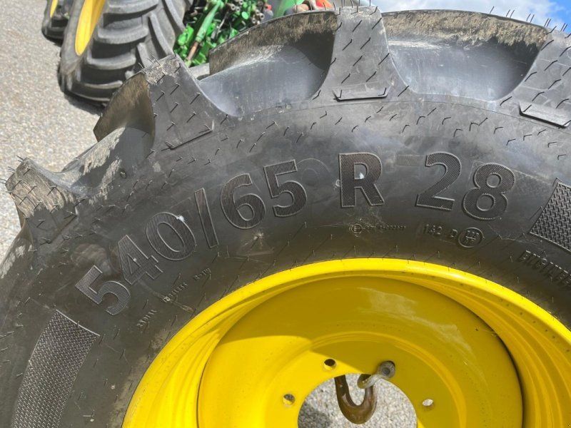Continental 540/65 R28 TractorMaster 142D/145A8