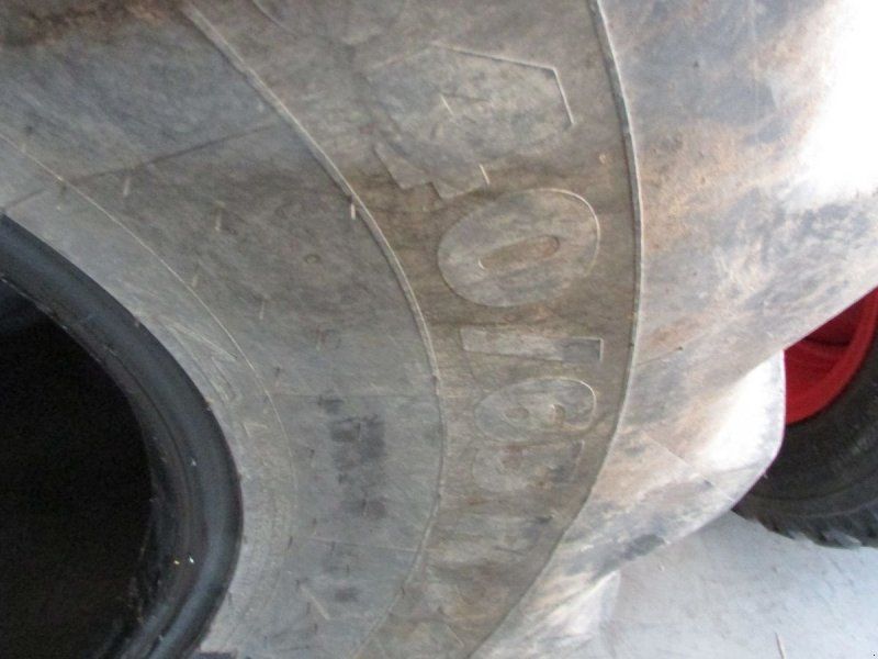 Michelin 540/65R24