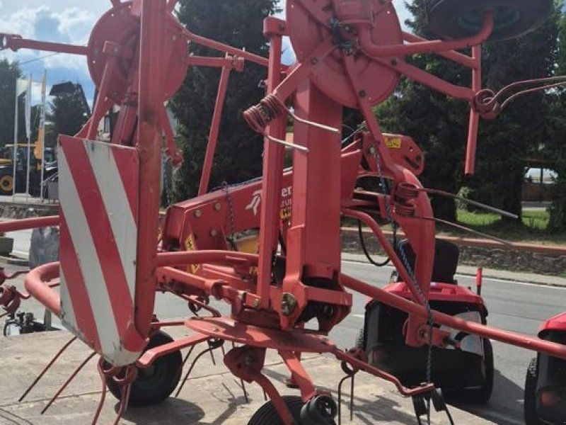 Kverneland Taarup 8046