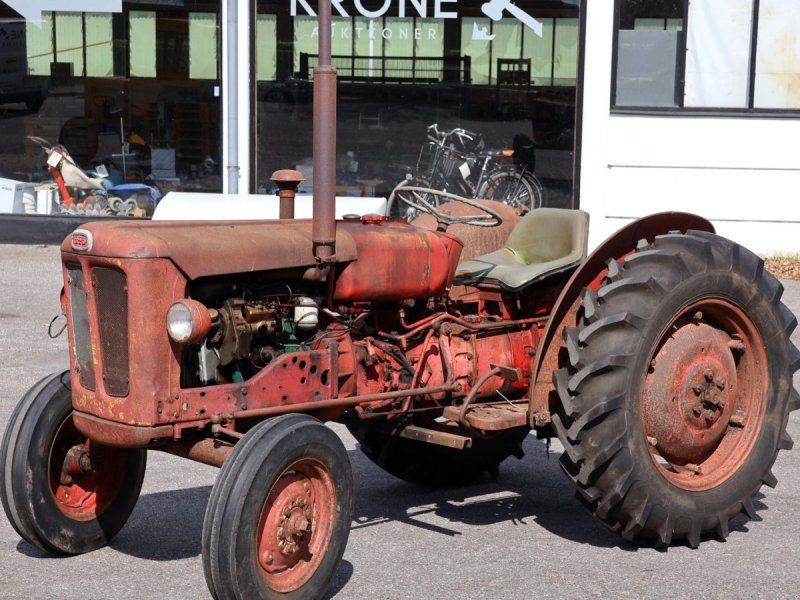 Volvo Buster 320