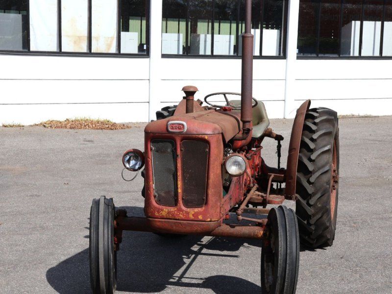 Volvo Buster 320