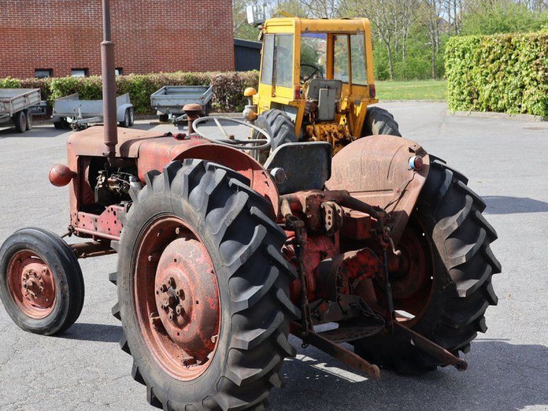 Volvo Buster 320