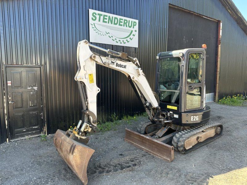 Bobcat E26