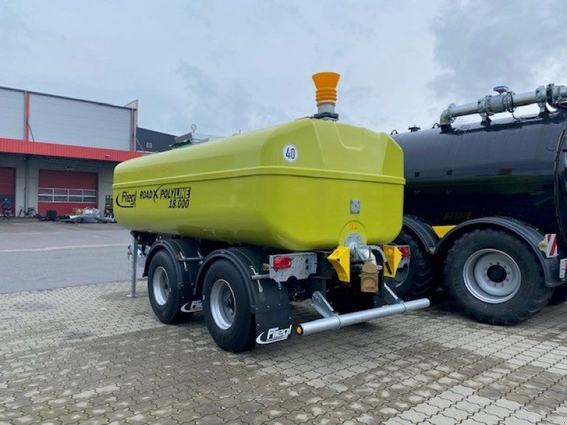 Fliegl FW 18000l Road X Line Poly Tandem