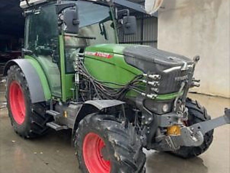 Fendt 211P PROFI +