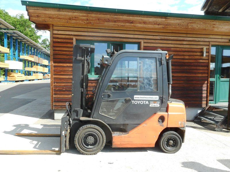 Toyota 02-8FDF25 Tripl + SS + ZV + Kabine