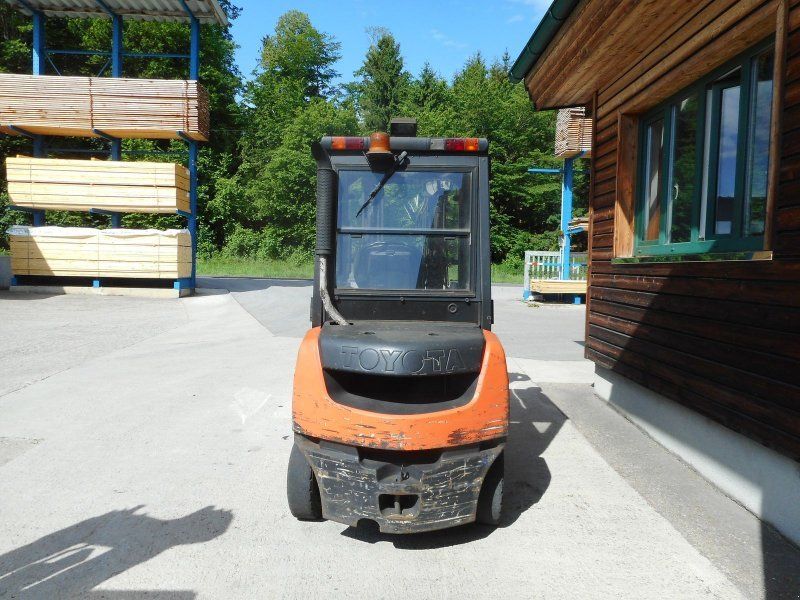Toyota 02-8FDF25 Tripl + SS + ZV + Kabine