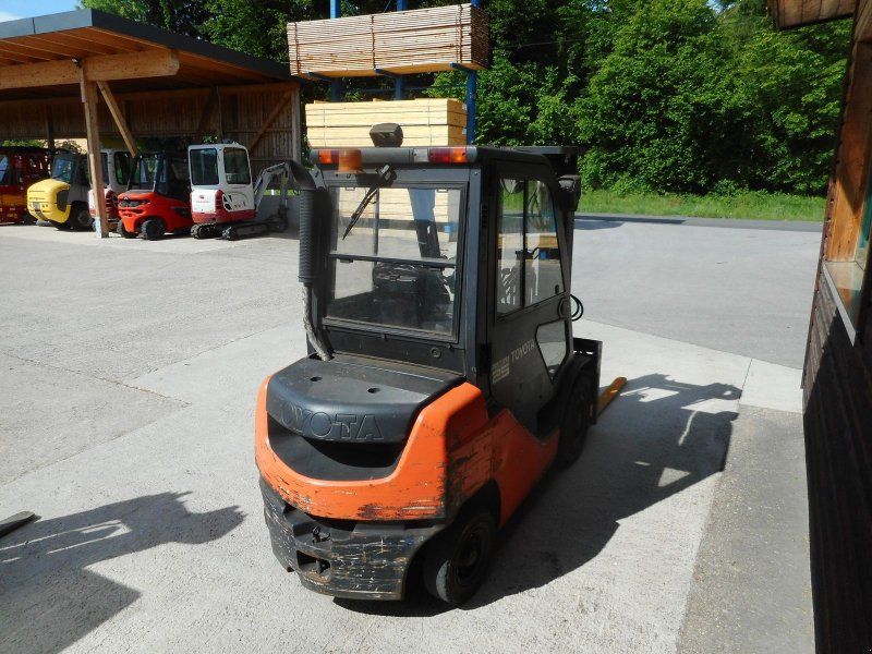 Toyota 02-8FDF25 Tripl + SS + ZV + Kabine
