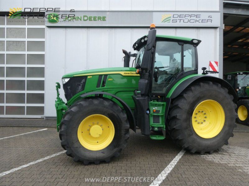 John Deere 6R 250
