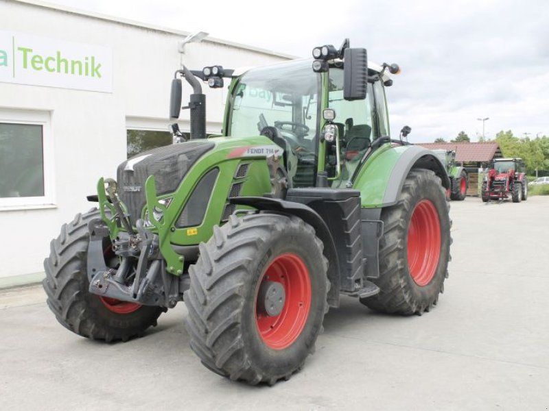 Fendt 714 VARIO S4 PROFI PLUS
