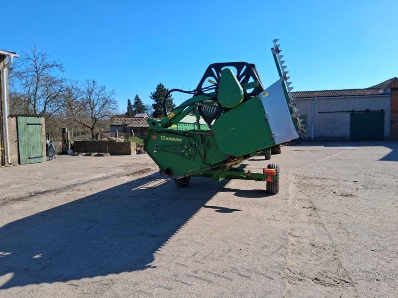 John Deere S 690i mit 2 Schneidwerken