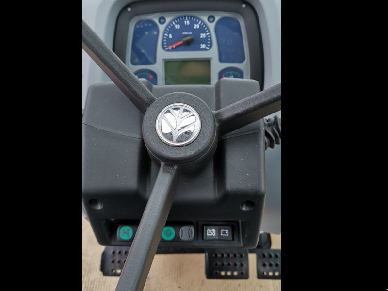 New Holland T4.55S