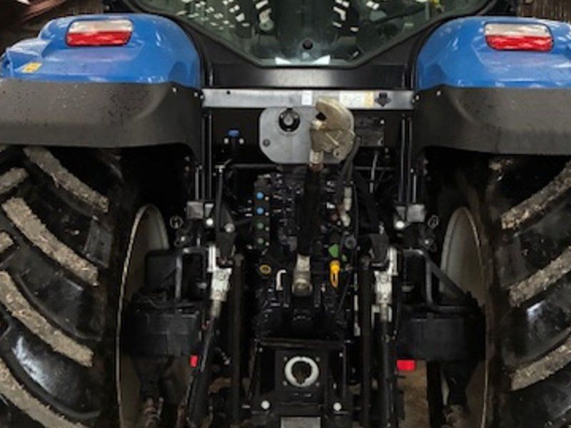 New Holland T7165S