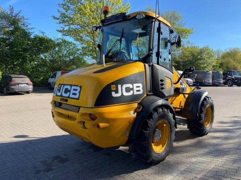 JCB TM 220 TELESKOPRADLADER 40 KM/H