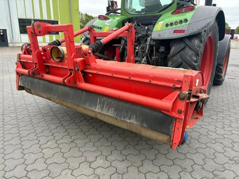 Dücker UM 30