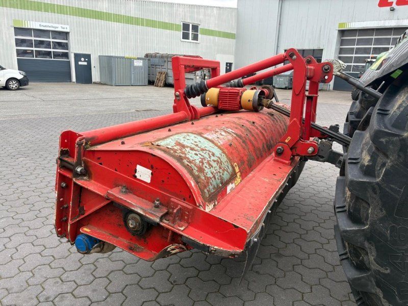 Dücker UM 30