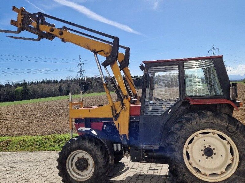 Case IH 585