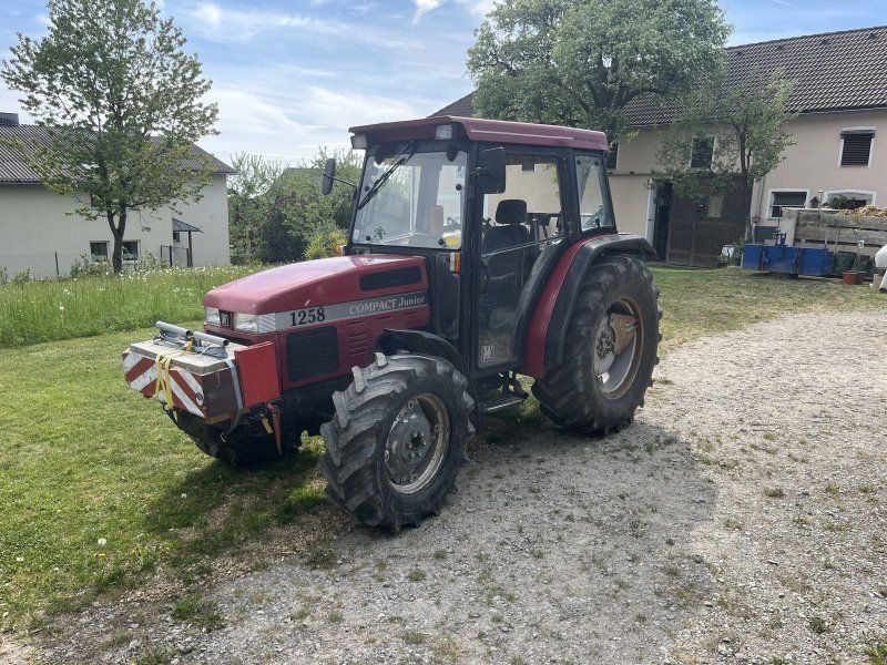 1258 A Compact Junior