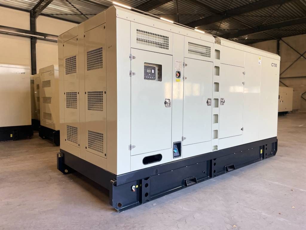 Cummins KTAA19-G6A - 700 kVA Generator - DPX-19848