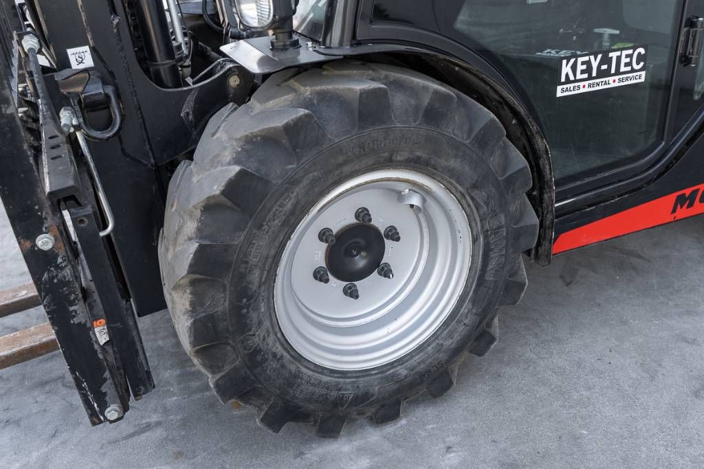 Manitou MC 30-4