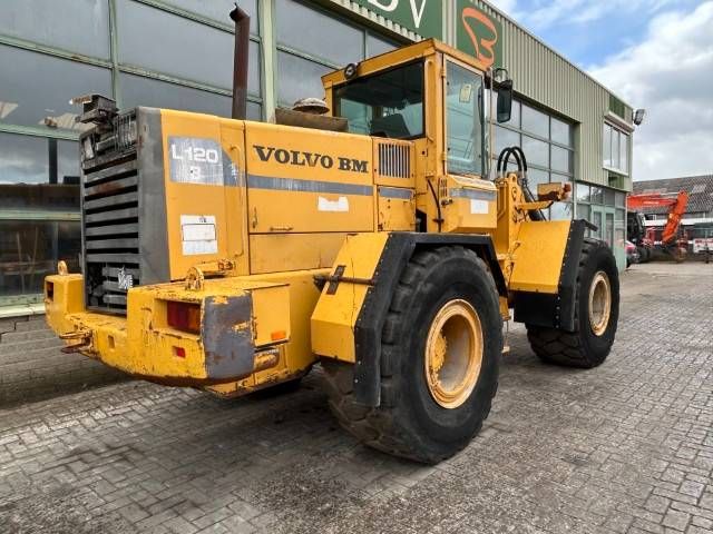 Volvo L 120