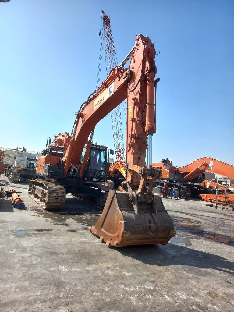 Hitachi ZX470-5G (Abu Dhabi)