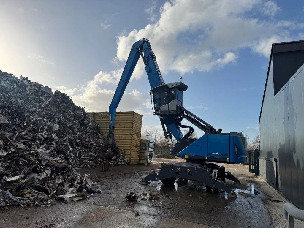 Fuchs MHL 350 G ARM 16.2 METER