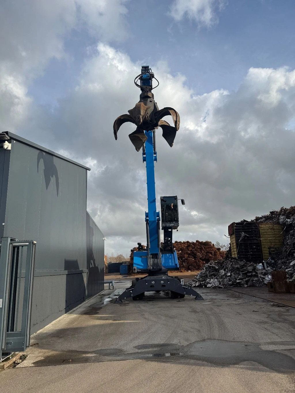 Fuchs MHL 350 G ARM 16.2 METER