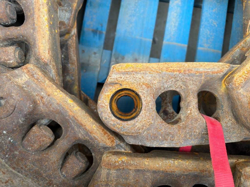CAT 349E / 352F - 600mm