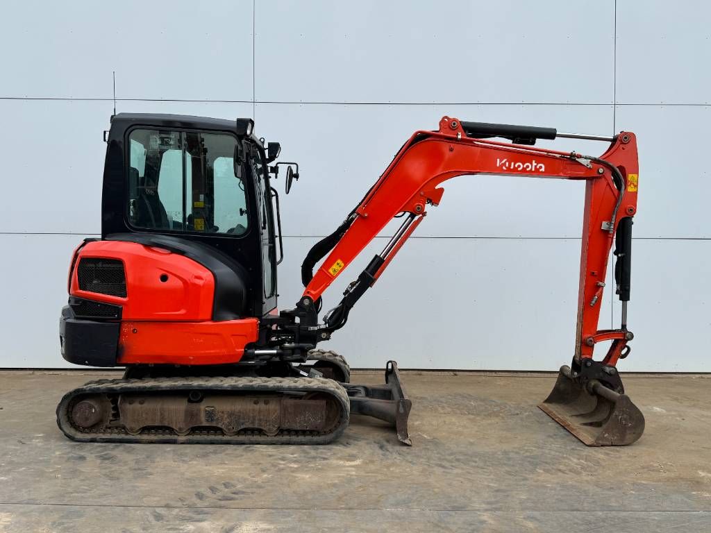 Kubota KX 037-4 - Hammer Lines / Quick Coupler