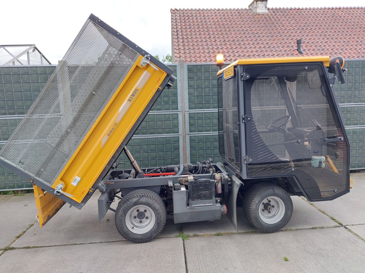 Nimos Mi-Nitrac 1.5 werktuigdrager / kieper