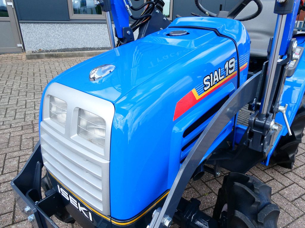 Iseki Sial 19 4wd / 0769 Draaiuren / Voorlader
