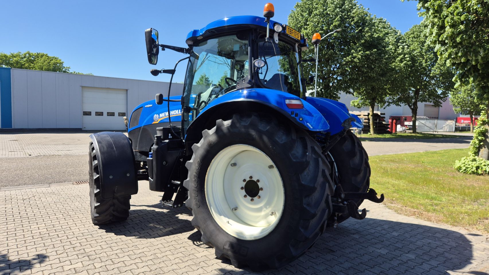 New Holland T7.210 AC 40Kmh. Lucht, Fronthef en PTO