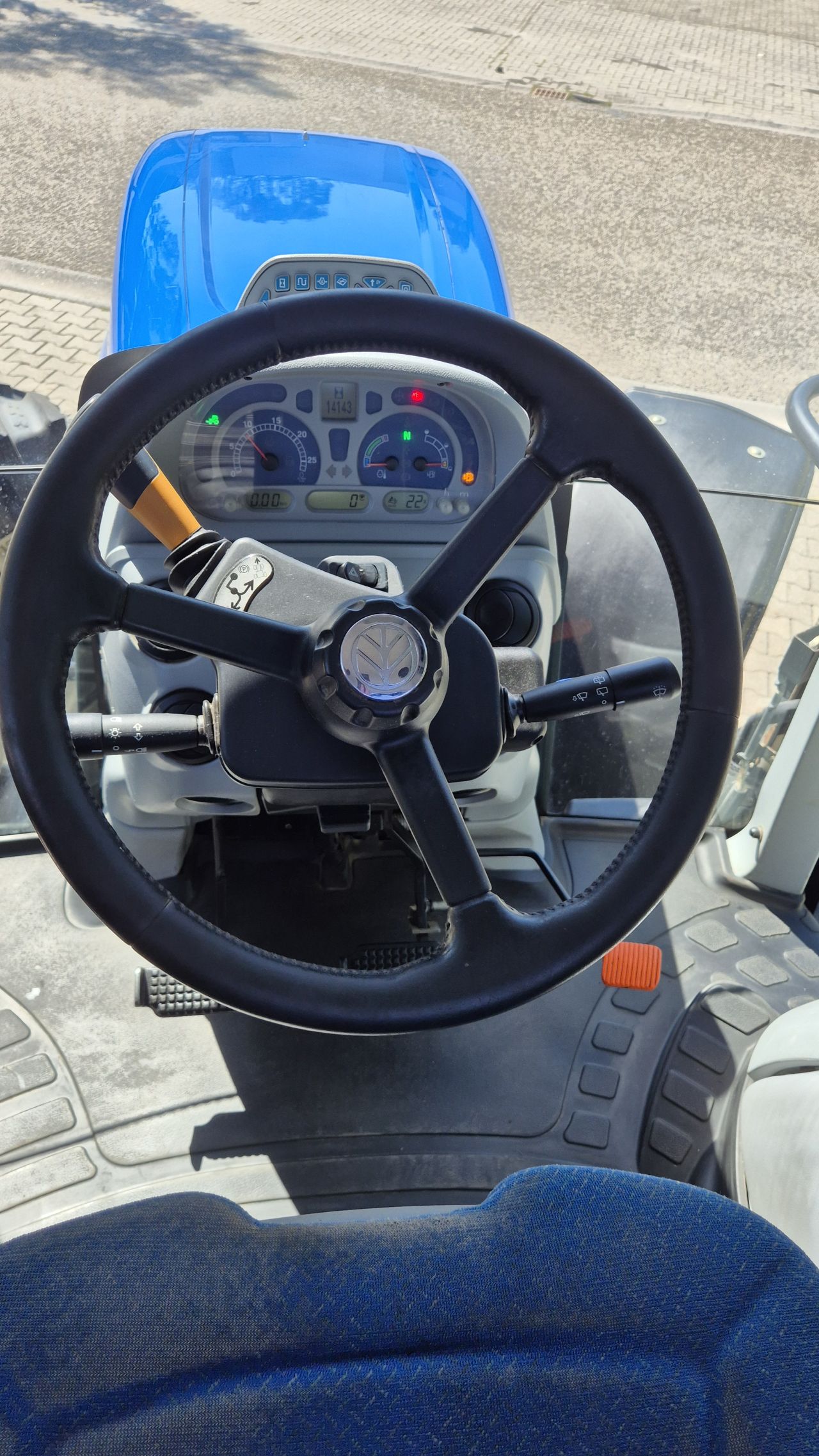 New Holland T7.210 AC 40Kmh. Lucht, Fronthef en PTO
