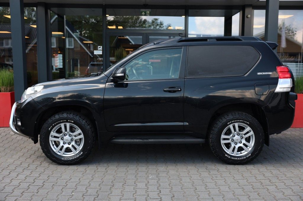 Toyota Landcruiser 150 3.0 D-4D 3DRS LX A/T VAN MARGE